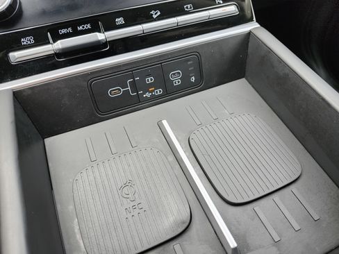 Used 2025 Hyundai Santa Fe SEL image 9