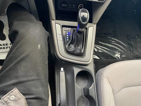 Used 2020 Hyundai Elantra SEL image 35