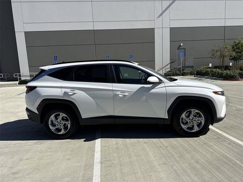 Used 2024 Hyundai Tucson SEL image 2