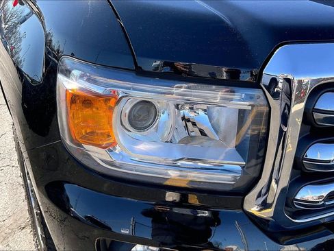 Used 2017 GMC Canyon SLE w/ SLE Convenience Package image 27