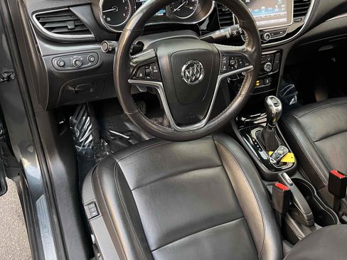 Used 2018 Buick Encore Essence image 32