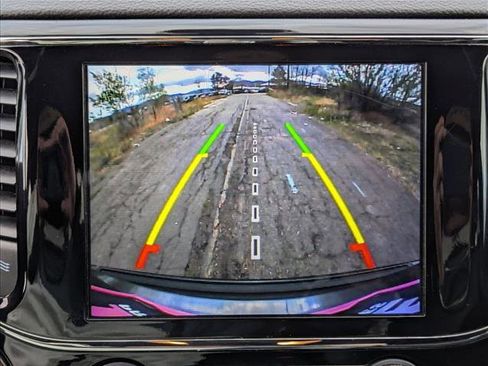 Used 2019 Jeep Grand Cherokee Altitude AWD/4WD image 13