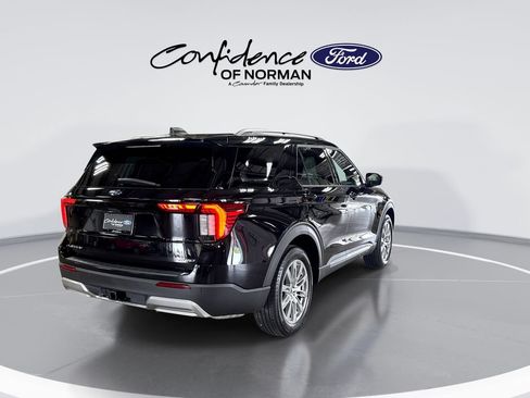 Used 2026 Ford Explorer Platinum AWD/4WD image 8