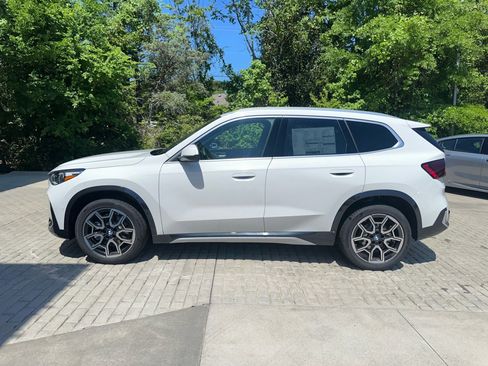 New 2026 BMW X1 xDrive28i w/ Convenience Package AWD/4WD image 2