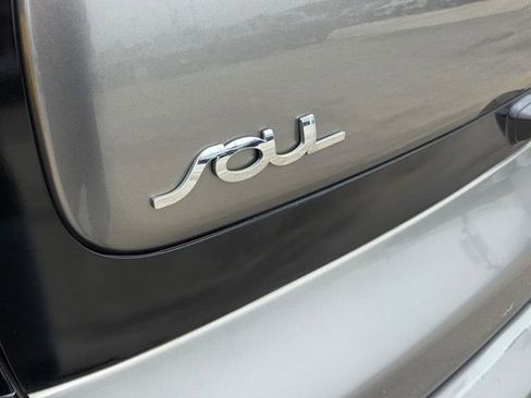 Used 2019 Kia Soul FWD image 9