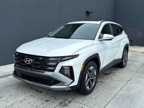 New 2026 Hyundai Tucson SEL image 1