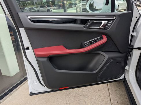 New 2026 Porsche Macan S AWD/4WD image 13