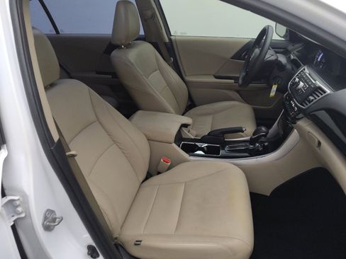 Used 2017 Honda Accord LX image 21