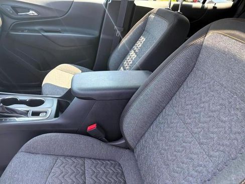 Certified 2022 Chevrolet Equinox LT AWD/4WD image 17