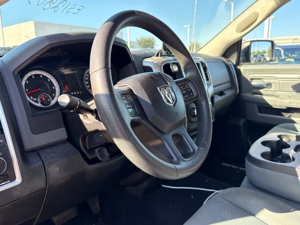 Used 2014 RAM 1500 Classic SLT RWD image 13