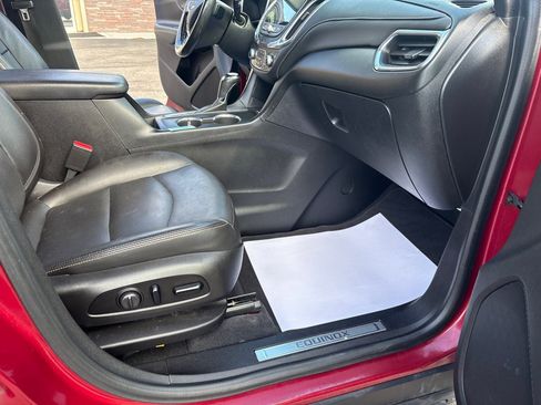 Used 2019 Chevrolet Equinox Premier FWD image 13