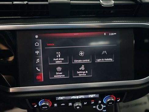 Used 2020 Audi Q3 2.0T Premium AWD/4WD image 35
