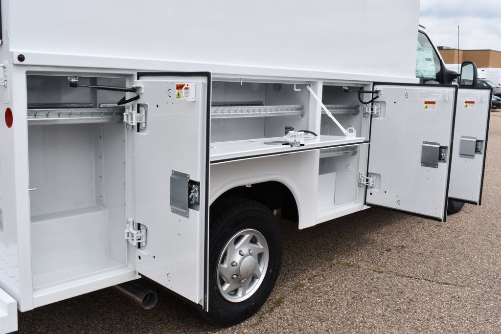 New 2026 Ford E-350 and Econoline 350 Super Duty w/ Power Equipment Group RWD image 16