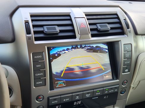 Used 2019 Lexus GX 460 Luxury AWD/4WD image 20