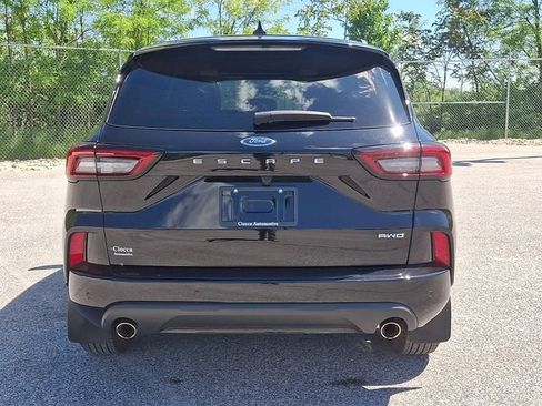 Used 2023 Ford Escape ST-Line w/ Tech Pack #1 AWD/4WD image 9