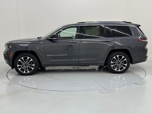 Used 2022 Jeep Grand Cherokee L Overland w/ Advanced Protech Group III image 2