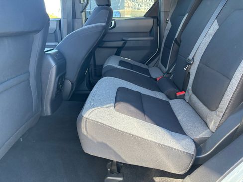 Used 2023 Ford Bronco Big Bend w/ Sasquatch Package image 17