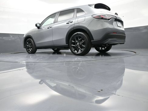 Certified 2024 Honda HR-V Sport image 30