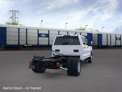 New 2026 Ford F350 4x4 Crew Cab DRW Super Duty image 8