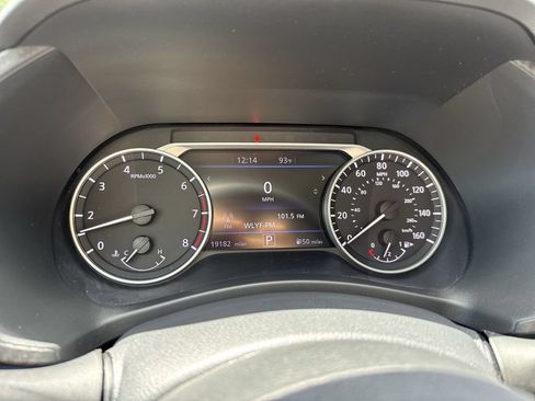 Used 2023 Nissan Sentra SV FWD image 48