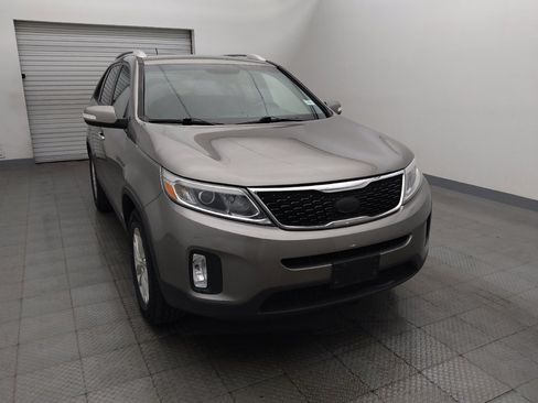 Used 2014 Kia Sorento LX AWD/4WD image 14