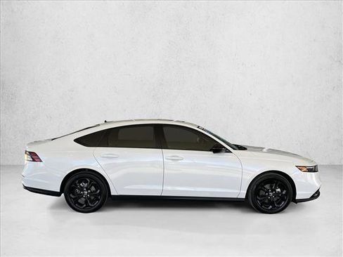 Used 2025 Honda Accord SE image 4