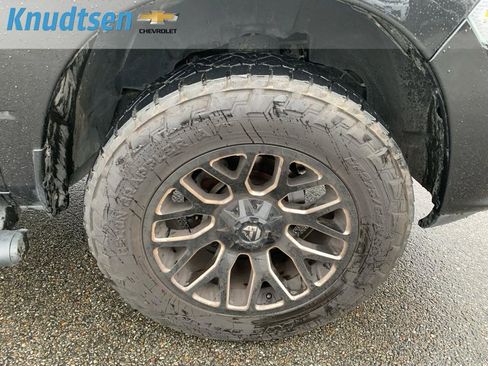 Used 2018 RAM 1500 Express image 18