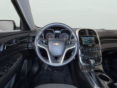 Used 2015 Chevrolet Malibu LT w/ Power Convenience Package FWD image 16