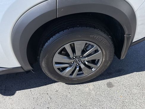 Used 2024 Nissan Pathfinder S w/ Cargo Package image 22