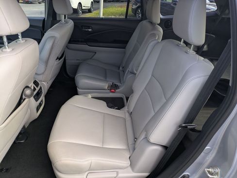 Used 2020 Honda Pilot Touring image 26