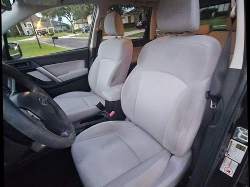 Used 2015 Subaru Forester 2.5i Premium w/ Popular Package #2 AWD/4WD image 10