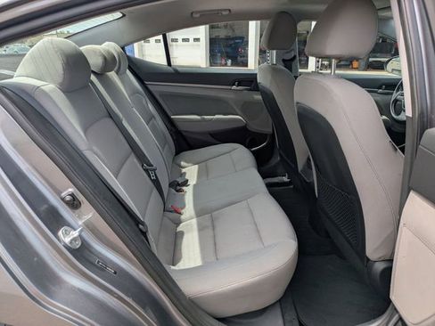Used 2018 Hyundai Elantra Value Edition FWD image 23