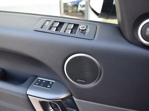 Used 2016 Land Rover Range Rover Sport SE image 73