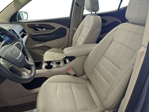 Used 2023 GMC Terrain Denali w/ Denali Premium Package AWD/4WD image 9