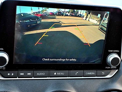 Used 2021 Nissan Sentra SV image 22