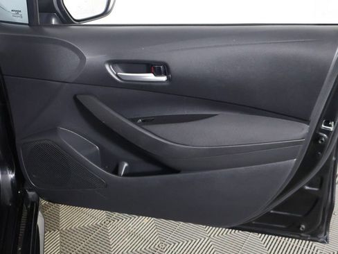 Used 2021 Toyota Corolla LE FWD image 20