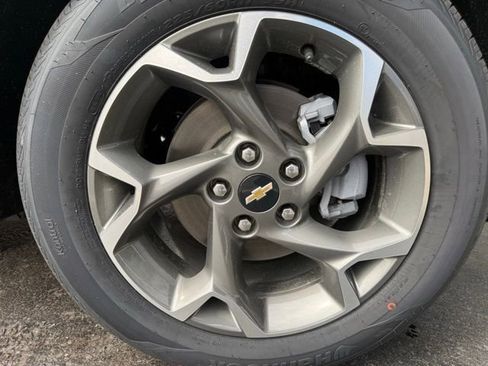 New 2026 Chevrolet Trax LT w/ Driver Confidence Package FWD image 9