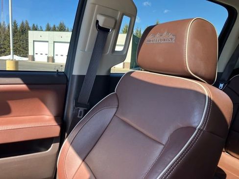Used 2015 Chevrolet Silverado 1500 High Country w/ High Country Premium Package AWD/4WD image 12