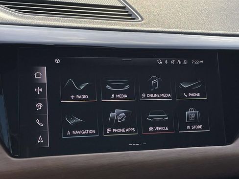 Used 2024 Audi e-tron GT Premium Plus AWD/4WD image 16