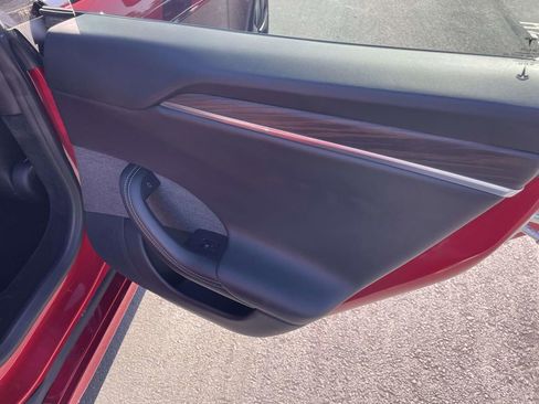 Used 2024 Tesla Model S image 24