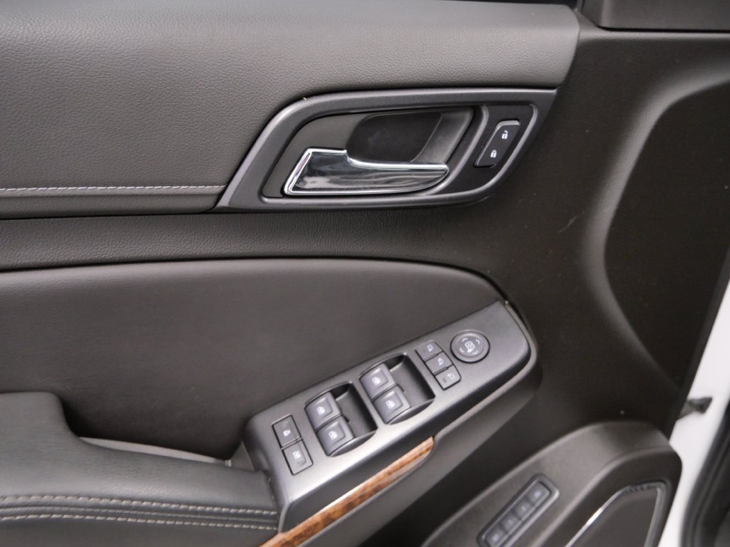 Used 2019 Chevrolet Suburban Premier AWD/4WD image 21