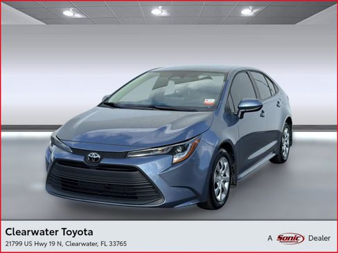 Certified 2025 Toyota Corolla LE FWD image 1