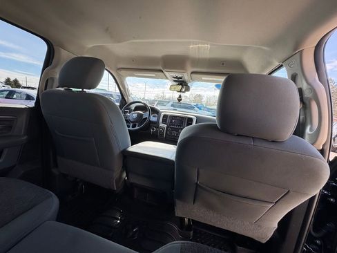 Used 2018 RAM 1500 Big Horn image 32