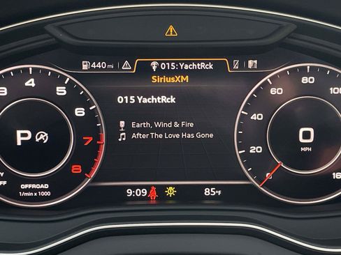Used 2018 Audi Q5 2.0T Premium Plus w/ Premium Plus Package AWD/4WD image 24