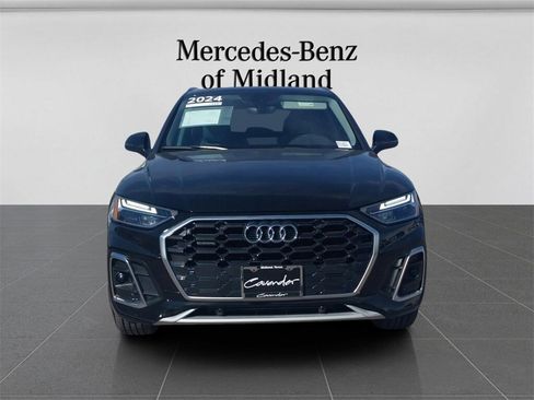 Used 2024 Audi Q5 2.0T Premium w/ Convenience Package image 2