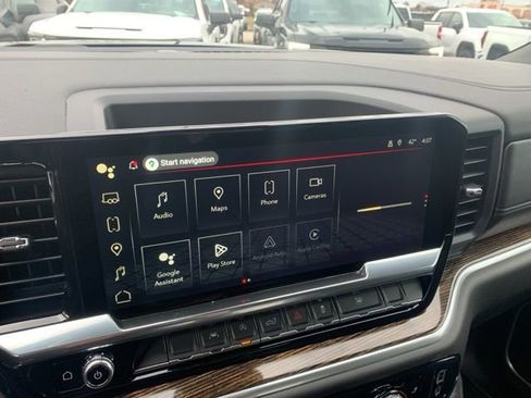 New 2026 GMC Sierra 1500 SLE image 22