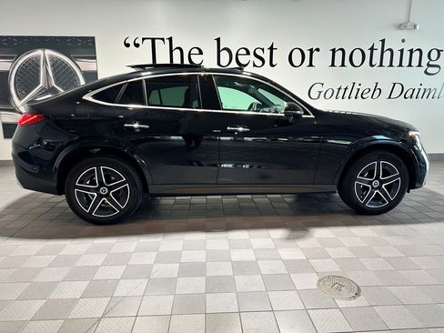 Used 2026 Mercedes-Benz GLC 300 4MATIC image 3