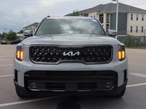 Used 2024 Kia Telluride SX Prestige X-Line AWD/4WD image 9