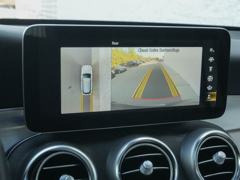 Used 2022 Mercedes-Benz GLC 300 image 25