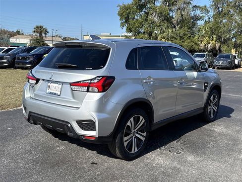 Used 2023 Mitsubishi Outlander Sport ES image 9